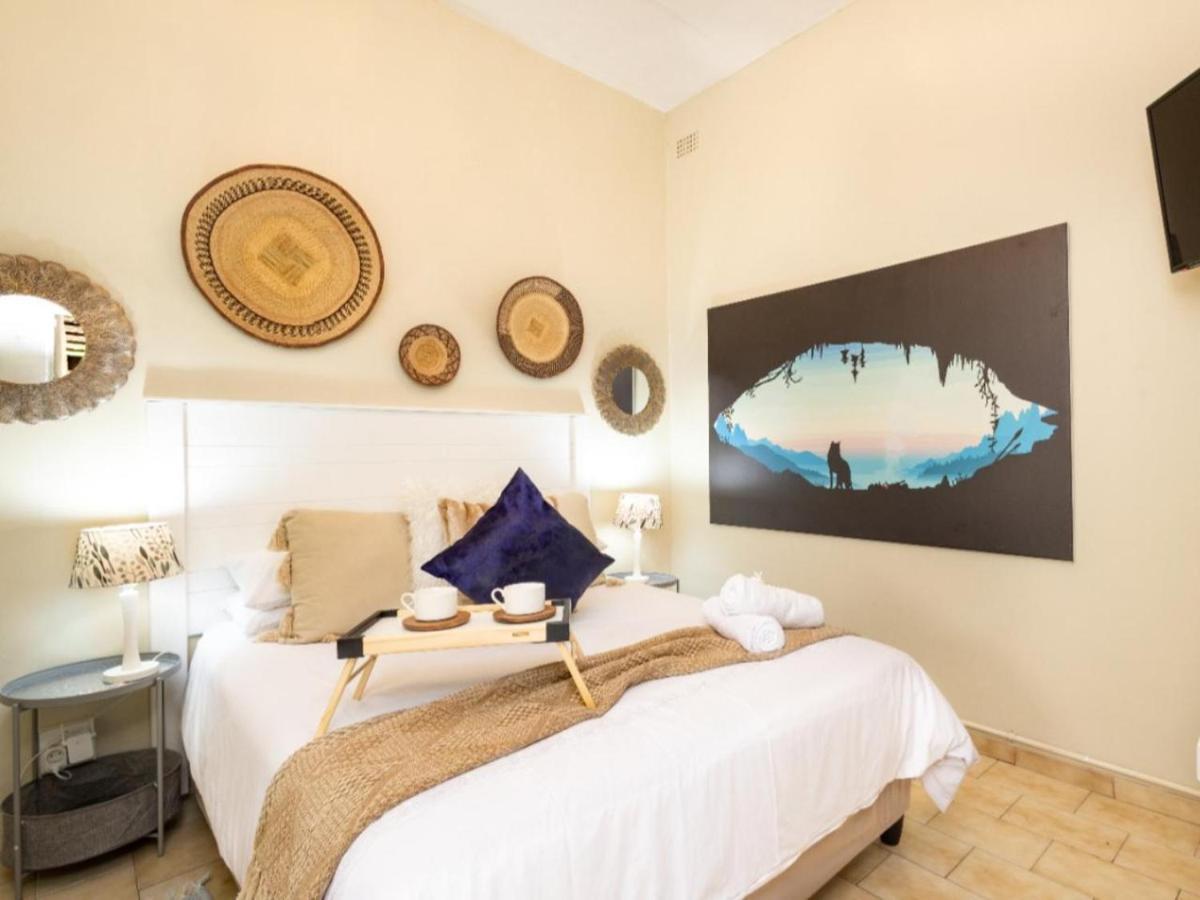 Woelfe Krantz Accommodation Mbombela Room photo